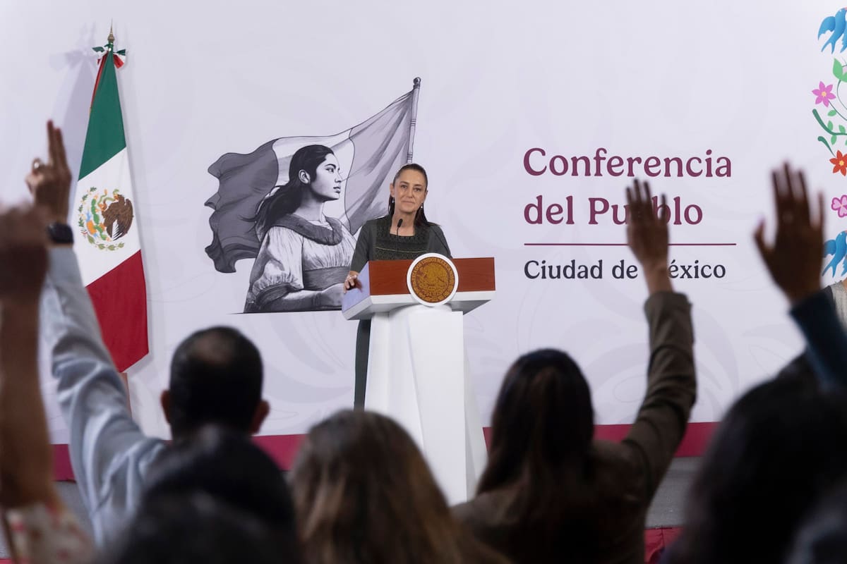 La doctora Claudia Sheinbaum Pardo, presidenta Constitucional de los Estados Unidos Mexicanos en conferencia de prensa matutina, “Conferencia del Pueblo” en el Salón Tesorería de Palacio Nacional. | Foto: Juan Carlos Buenrostro / Presidencia