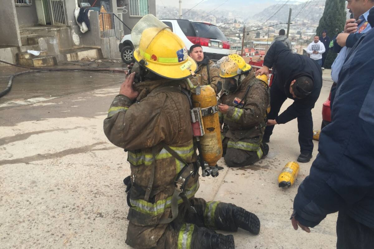 Van en Nogales 20 bomberos contagiados por coronavirus