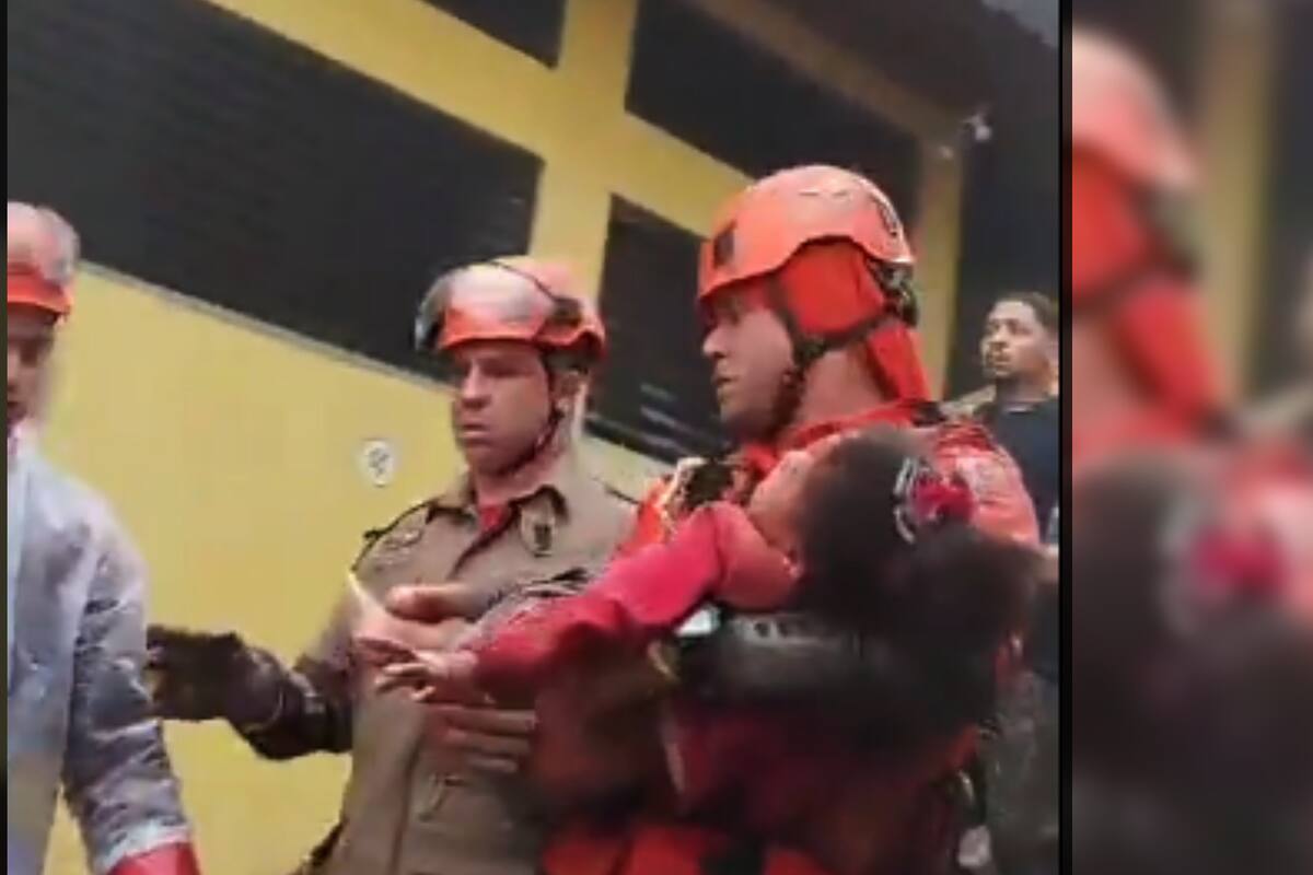 Rescatan a niña de 4 años que pasó 16 horas bajo escombros de casa colapsada por lluvias en Brasil (VIDEO)