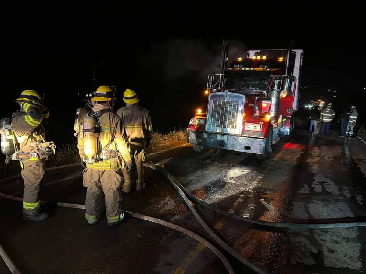 El incidente quedó únicamente en daños materiales y no hubo heridos.