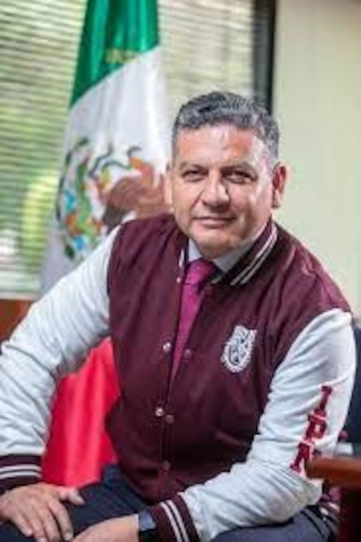 La Secretaría Anticorrupción y Buen Gobierno solicitó la destitución inmediata de Javier Tapia Santoyo, actual secretario de Administración del Instituto Politécnico Nacional (IPN), por presuntas irregularidades en contratos millonarios y por no declarar el origen de recursos financieros durante su paso por el servicio público. Foto: Facebook