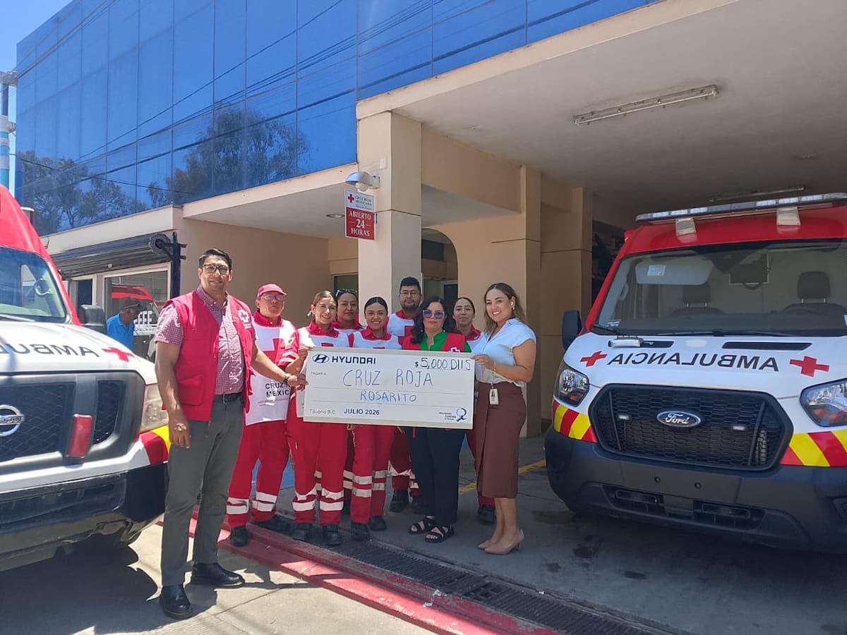 El donativo será destinado al mantenimiento de ambulancias, compra de insumos médicos y fortalecimiento de la atención prehospitalaria en Playas de Rosarito.
Fotos: Cortesía.