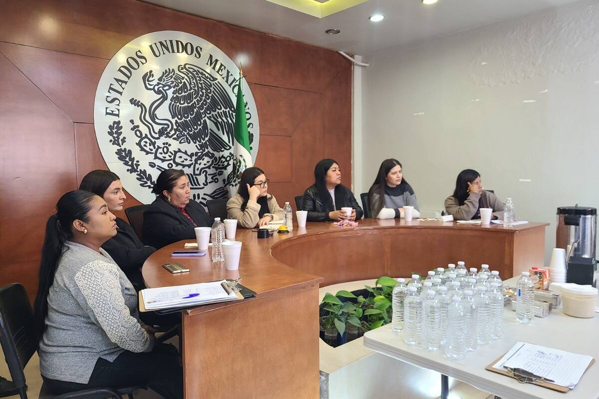 Capacitan a funcionarios de SQ para trato digno a la comunidad Lgbtttiq+