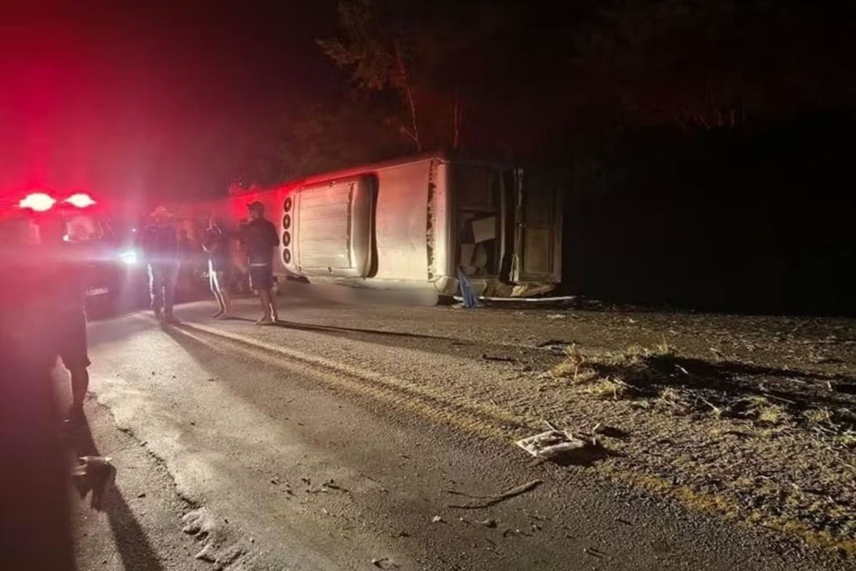 Al menos 17 personas fallecieron tras volcarse un autobús en Pernambuco, Brasil