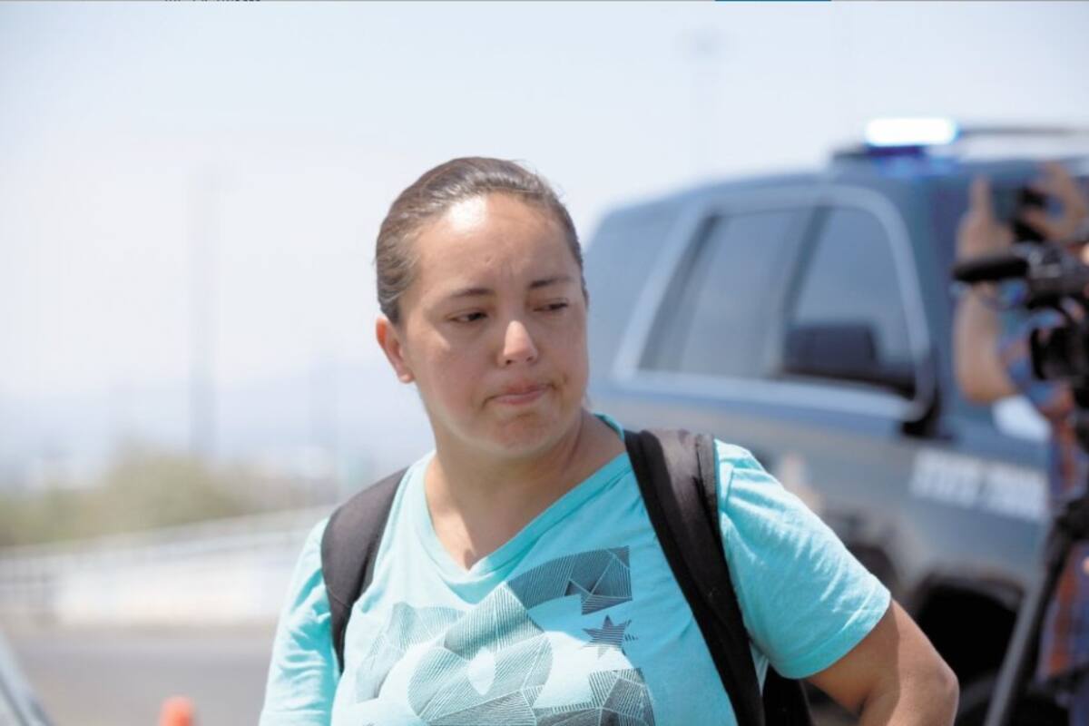 Lucero busca a su hermano, estaba en Walmart a la hora del tiroteo
