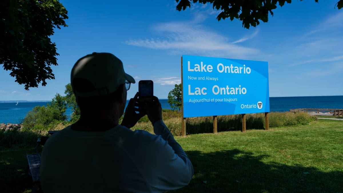 Canadá reafirmó el nombre del Lago Ontario tras la orden de Trump. (AP)