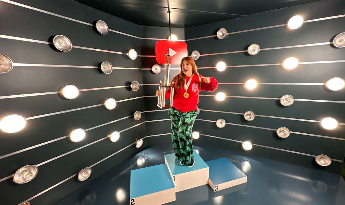 Salas especiales de Youtube, Instagram, TikTok, y Facebook, donde se otorgaron premios y regalos.