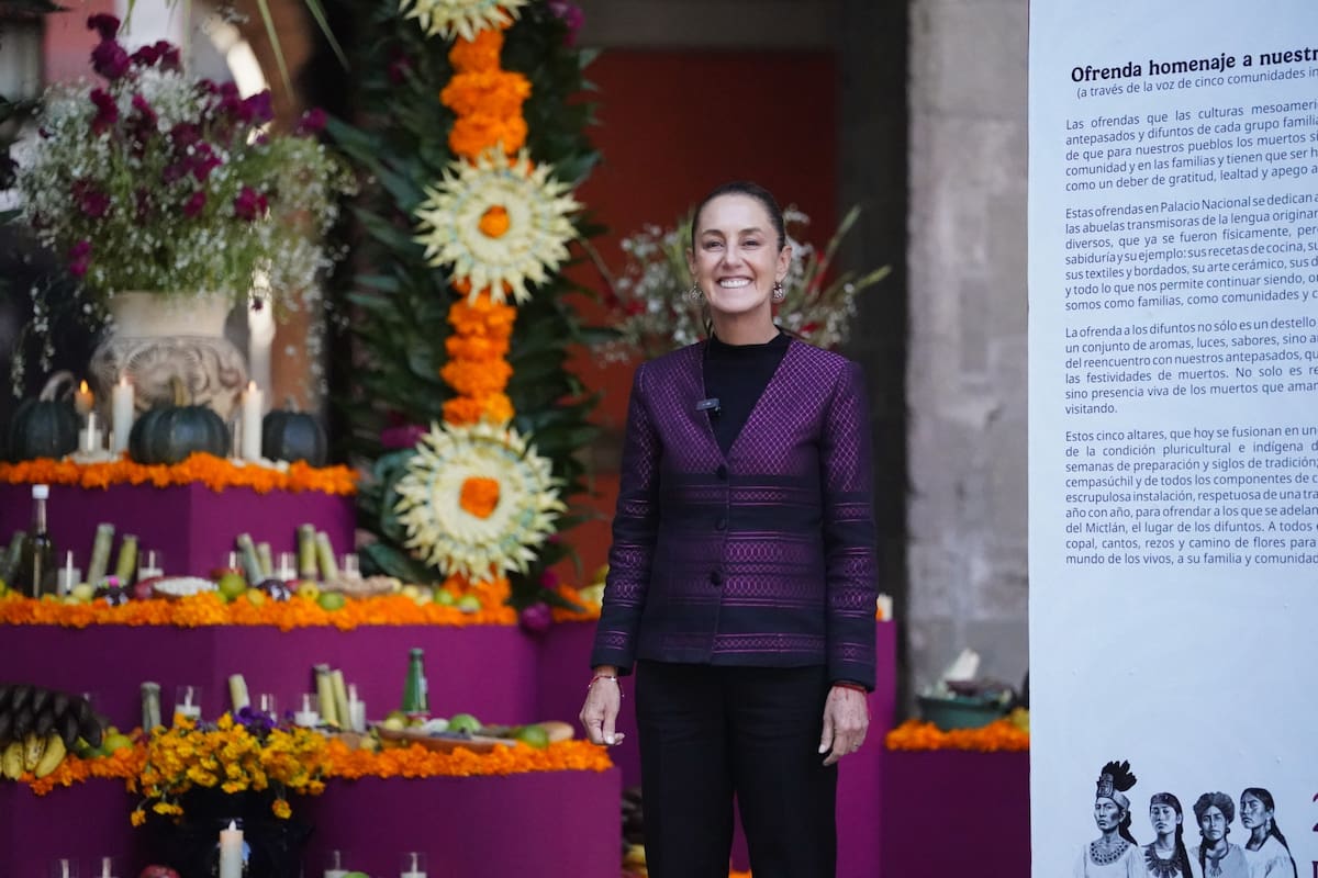 Sheinbaum celebra el Día de Muertos con tributo a las mujeres indígenas. | Crédito: Presidencia