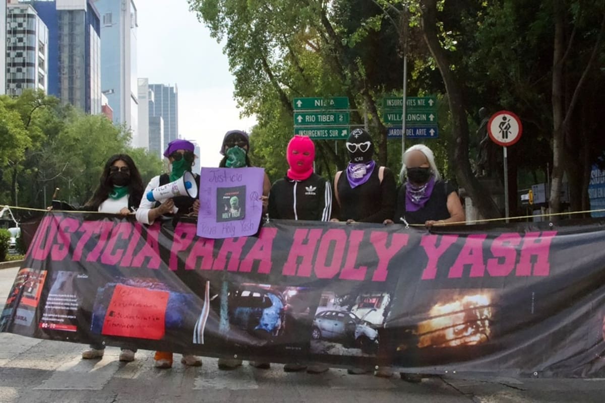 Retiran plantón de colectivo Holy Yash frente a oficinas de la ONU-DH en CDMX; pedían justicia por caso de abuso sexual a una menor