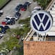 Dos exingenieros de Volkswagen son acusados de utilizar información reservada de una alianza con Rivian para comprar acciones y obtener beneficios antes que el resto del mercado