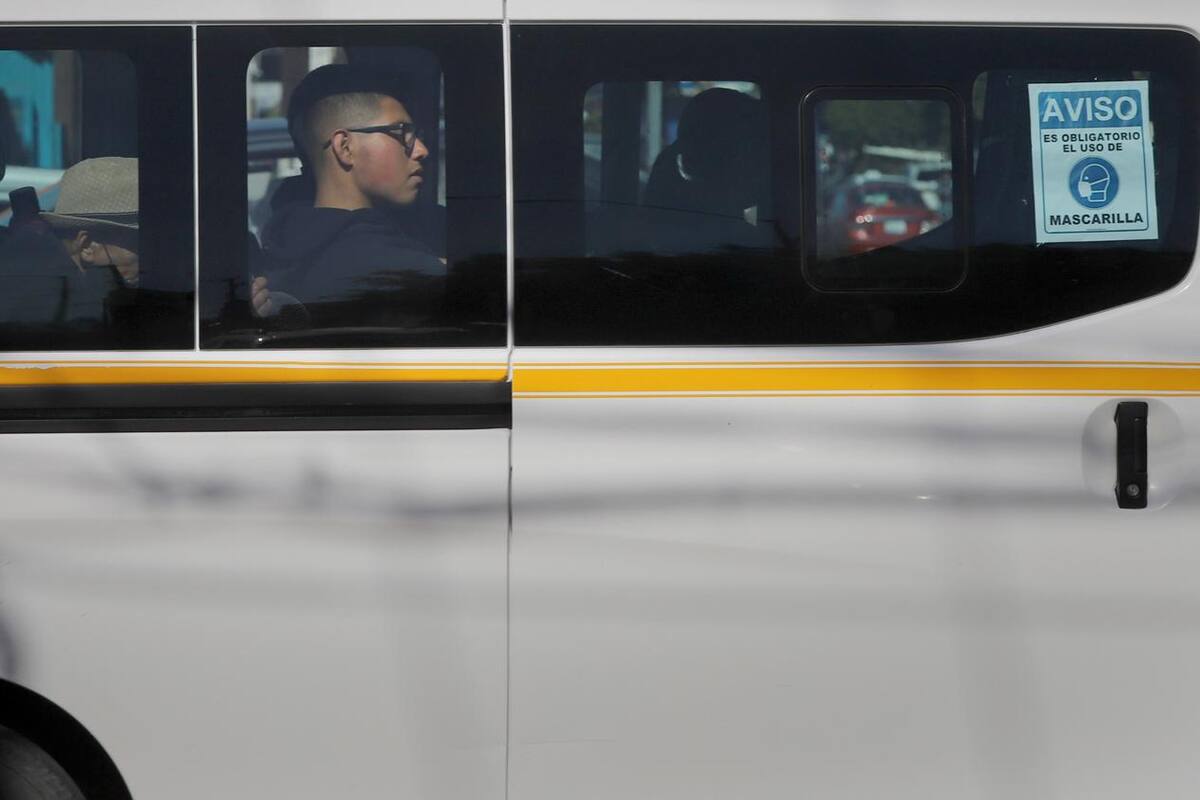 Usuarios de transporte público en Tijuana prefieren no usar cubrebocas