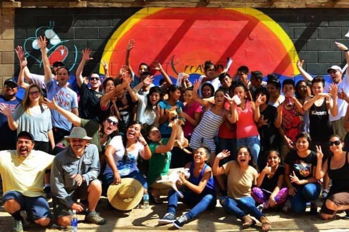 Invitan a celebrar a cumpleañeros de casa hogar con caravana