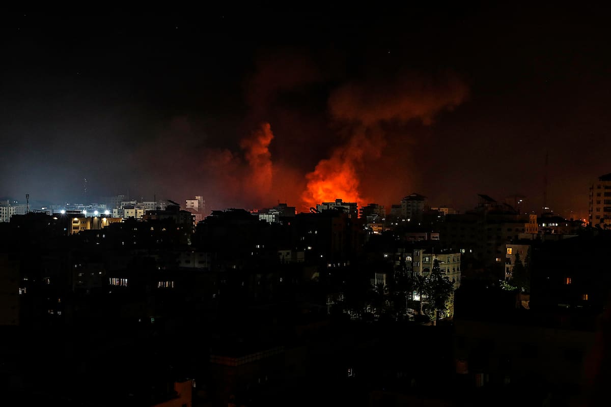 Israel intensifica bombardeos sobre Gaza pese a llamados internacionales al alto el fuego