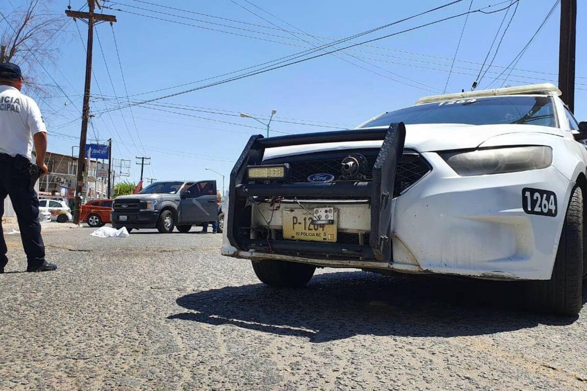 Hombre muere tras sufrir infarto mientras conducía su vehículo