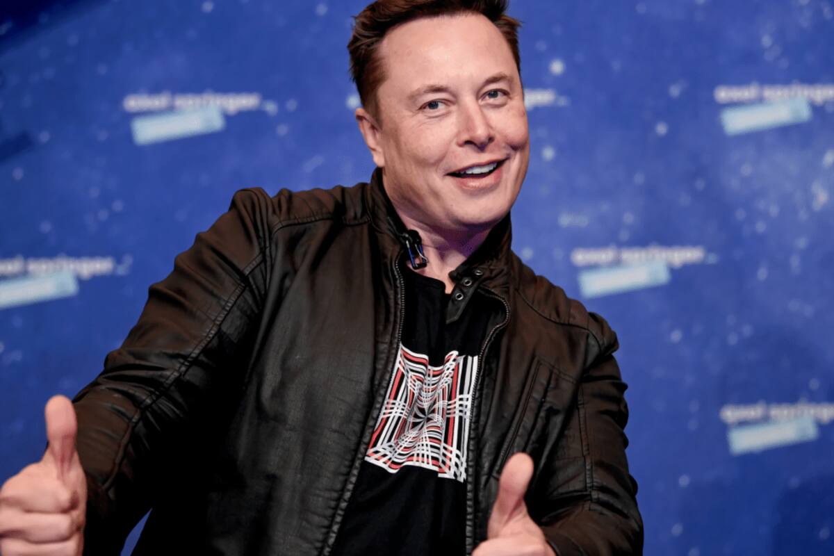 Padre de Elon Musk tiene otro hijo con su hijastra