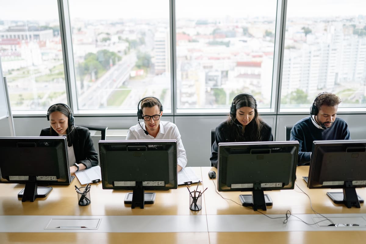 ¿Por qué los mejores empleados renuncian aunque ganen bien? La respuesta está en los datos