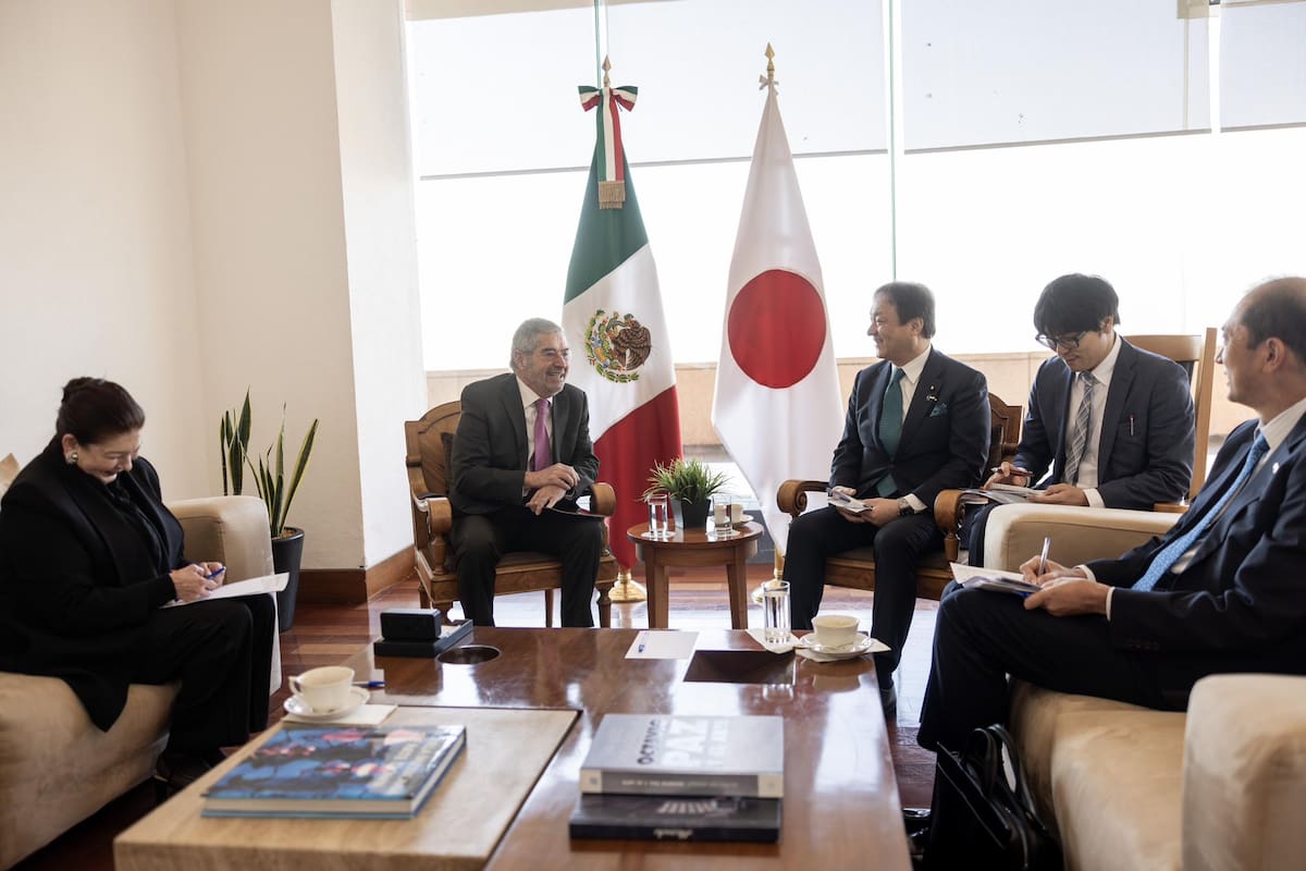 A más de 130 años de relación diplomática, México y Japón refuerzan diálogo político para impulsar inversión, comercio y cooperación para el desarrollo.