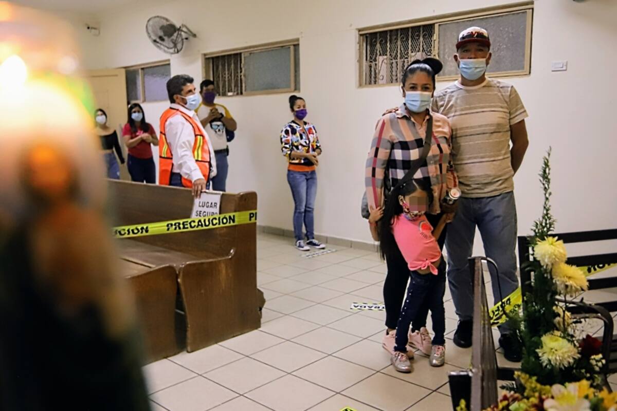 Hermosillo: Dan las gracias a San Judas; acuden al templo en su honor