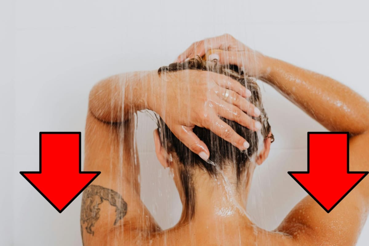 Dermatólogos recomiendan bañarse de arriba hacia abajo ¿por qué el cabello debe ser lo primero para evitar que residuos dañen tu piel?