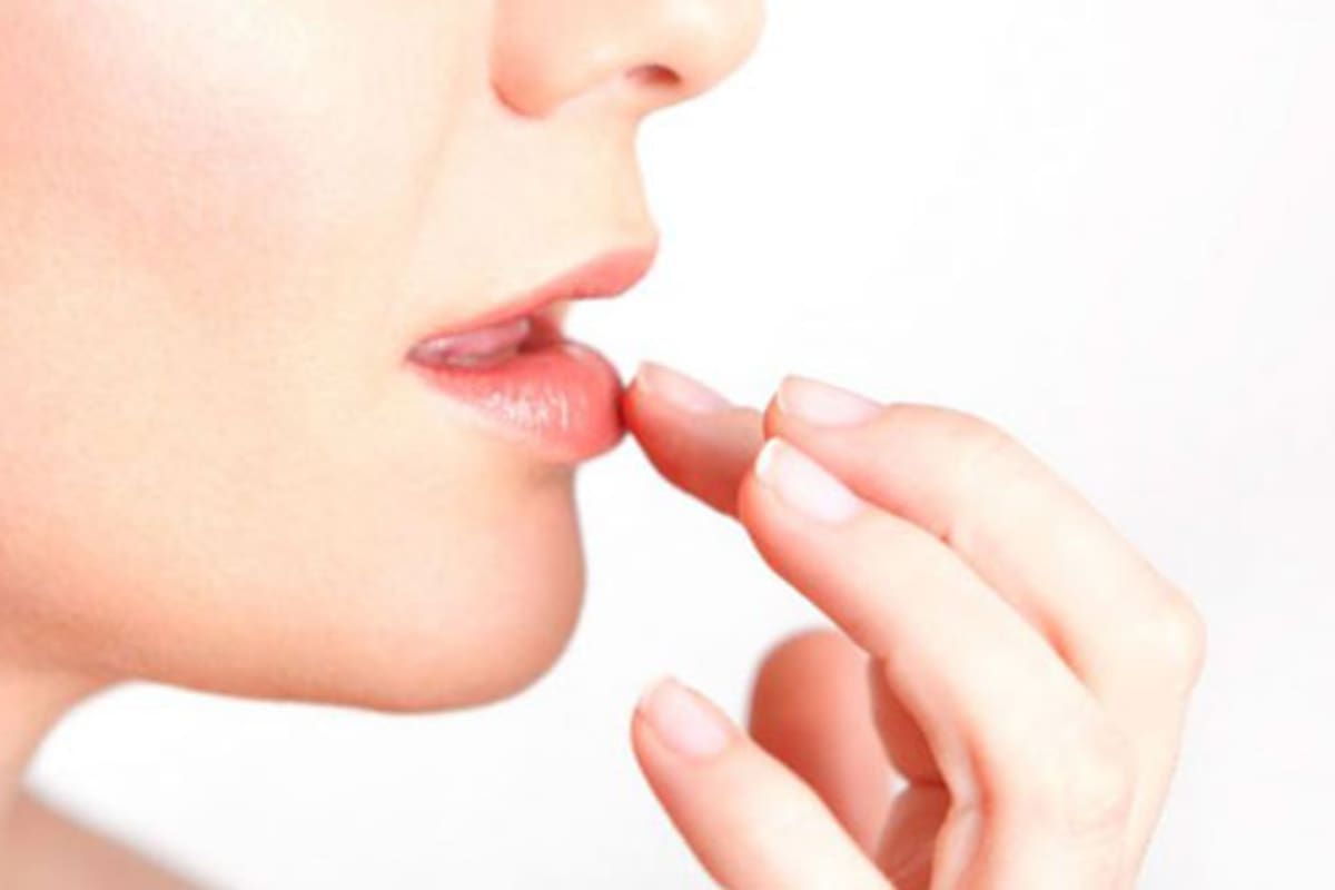 Así puedes evitar los labios resecos por el frío navideño