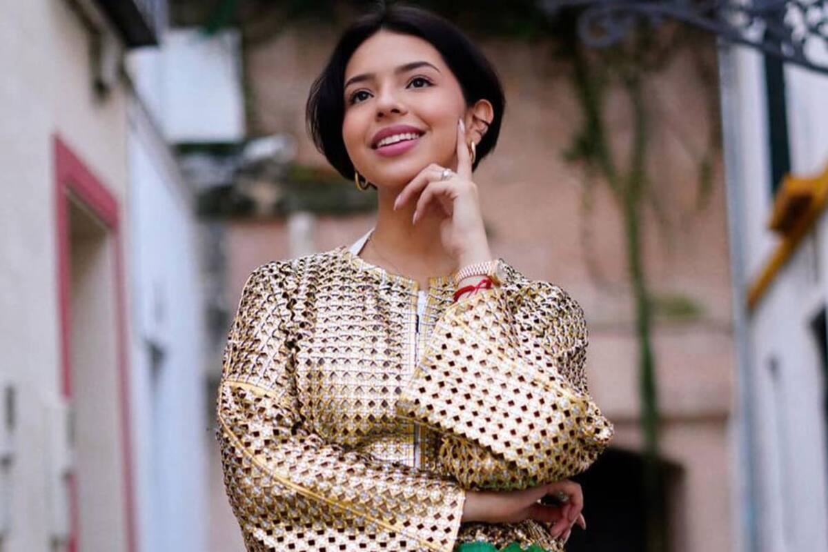 Ángela Aguilar recibe el reconocimiento a ‘Mujer del Año’ entre aplausos y emotivo discurso