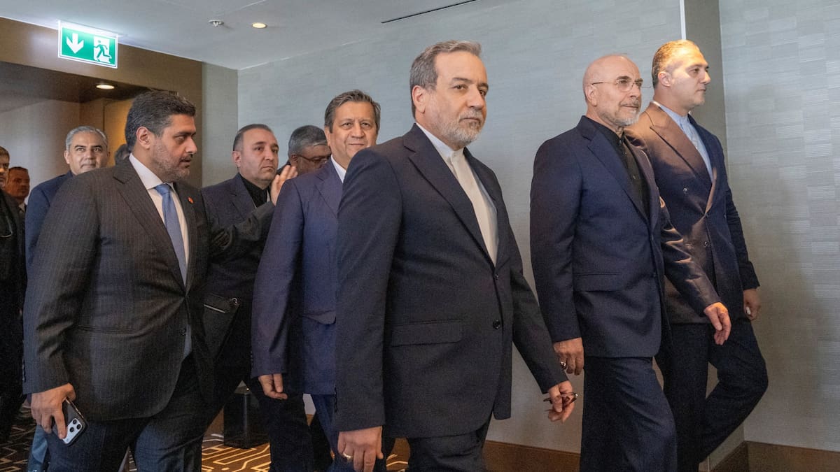 La delegación iraní abandonó la cumbre de Bürgenstock en Suiza tras las amenazas de Trump de aniquilar Irán si las negociaciones fracasan, poniendo en riesgo el memorando de entendimiento firmado apenas cinco días antes por ambos gobiernos