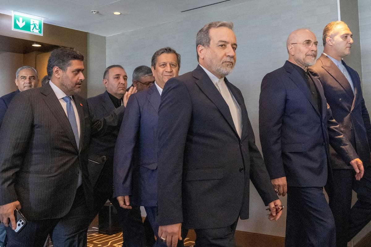 La delegación iraní abandonó la cumbre de Bürgenstock en Suiza tras las amenazas de Trump de aniquilar Irán si las negociaciones fracasan, poniendo en riesgo el memorando de entendimiento firmado apenas cinco días antes por ambos gobiernos