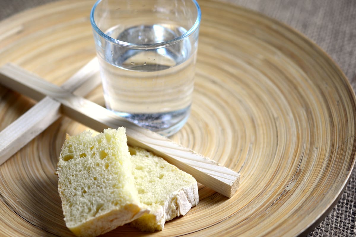 Ayuno terapéutico con agua: una alternativa para la hipertensión y enfermedades crónicas