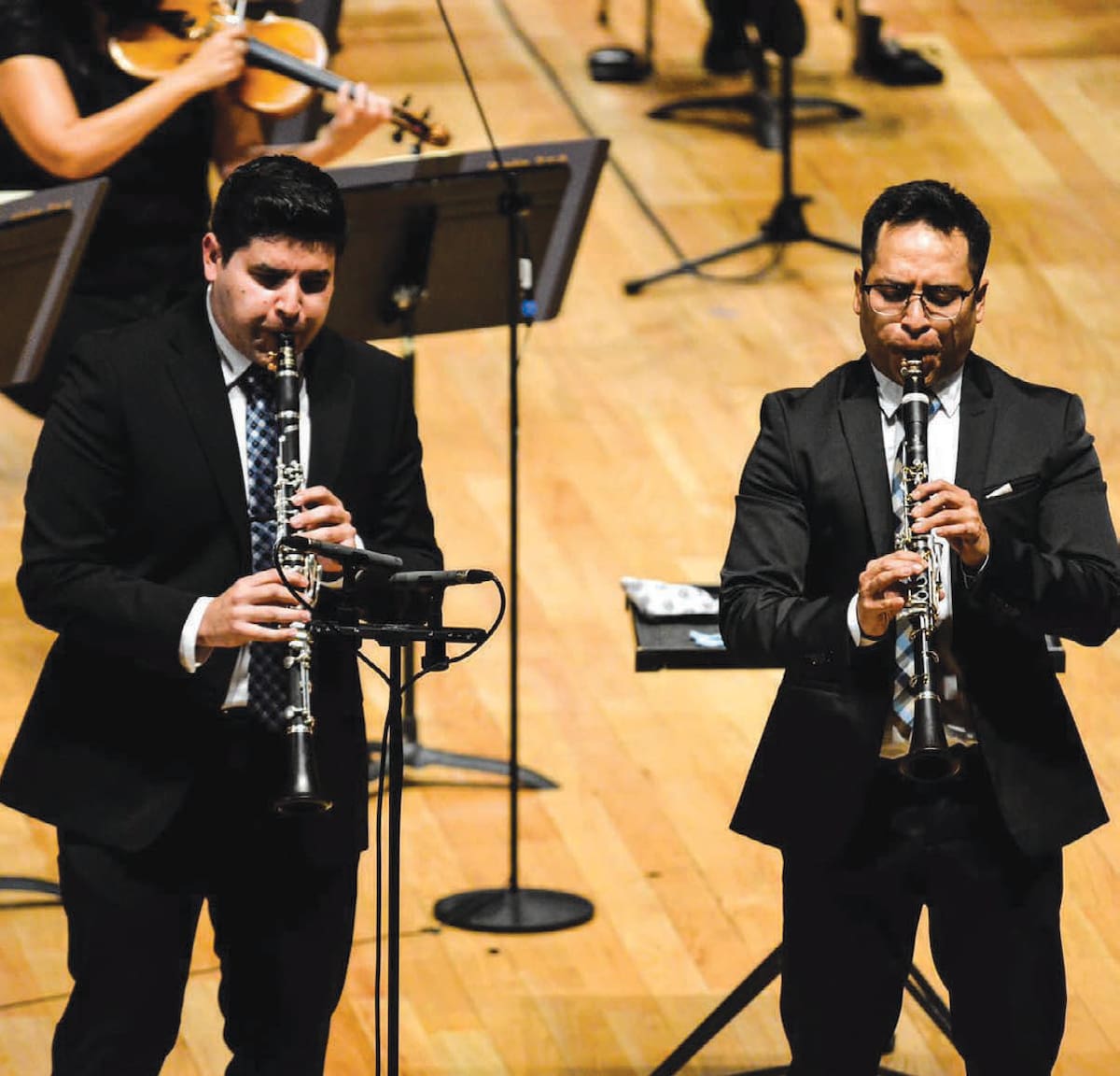 En escena, el clarinetista se guía por la preparación previa y la emoción
del momento, sin importar el tamaño del público.