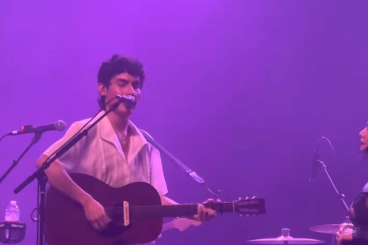 Carla Morrison y Ed Maverick cantan "Fuentes de Ortiz"