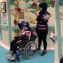 Madre hizo creer a su hijo que venció el cáncer para que pasara sus últimos días contento en casa