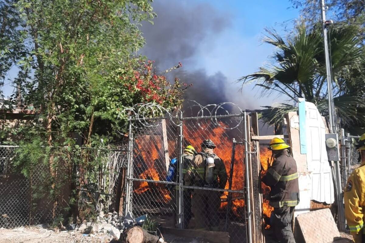 Incendio consume vivienda en Villa Verde; reportan daños totales