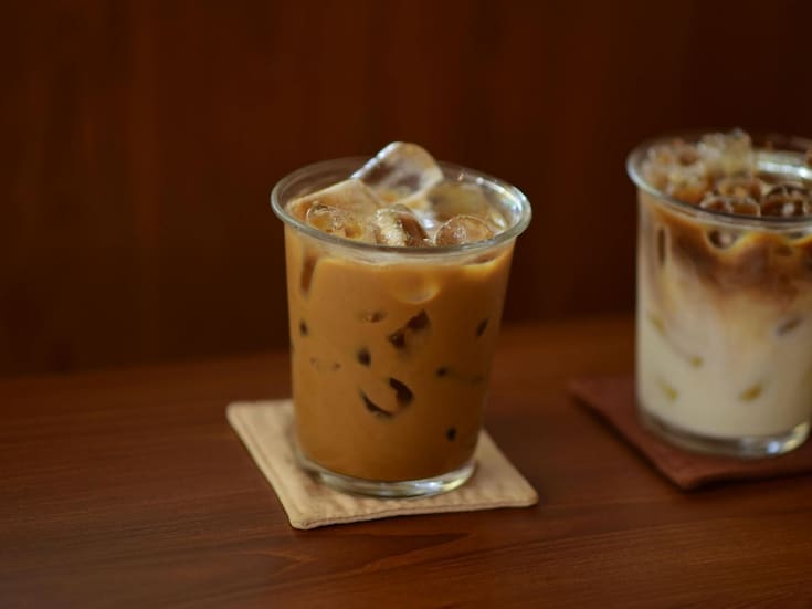 FEMSA analiza bajar precio del café Andatti y modernizar máquinas en OXXO para triplicar ventas en México, donde hoy se venden 28 tazas diarias por tienda