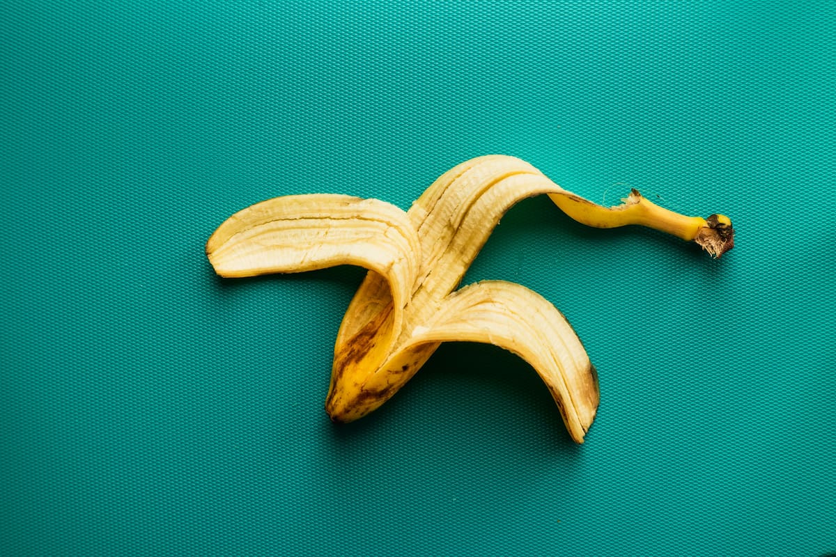 ¿Cuáles son las propiedades curativas de las cáscaras de plátano?