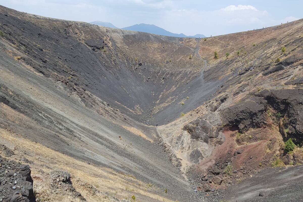 Alarma en Michoacán: Temen esté surgiendo un nuevo volcán tras enjambre de sismos