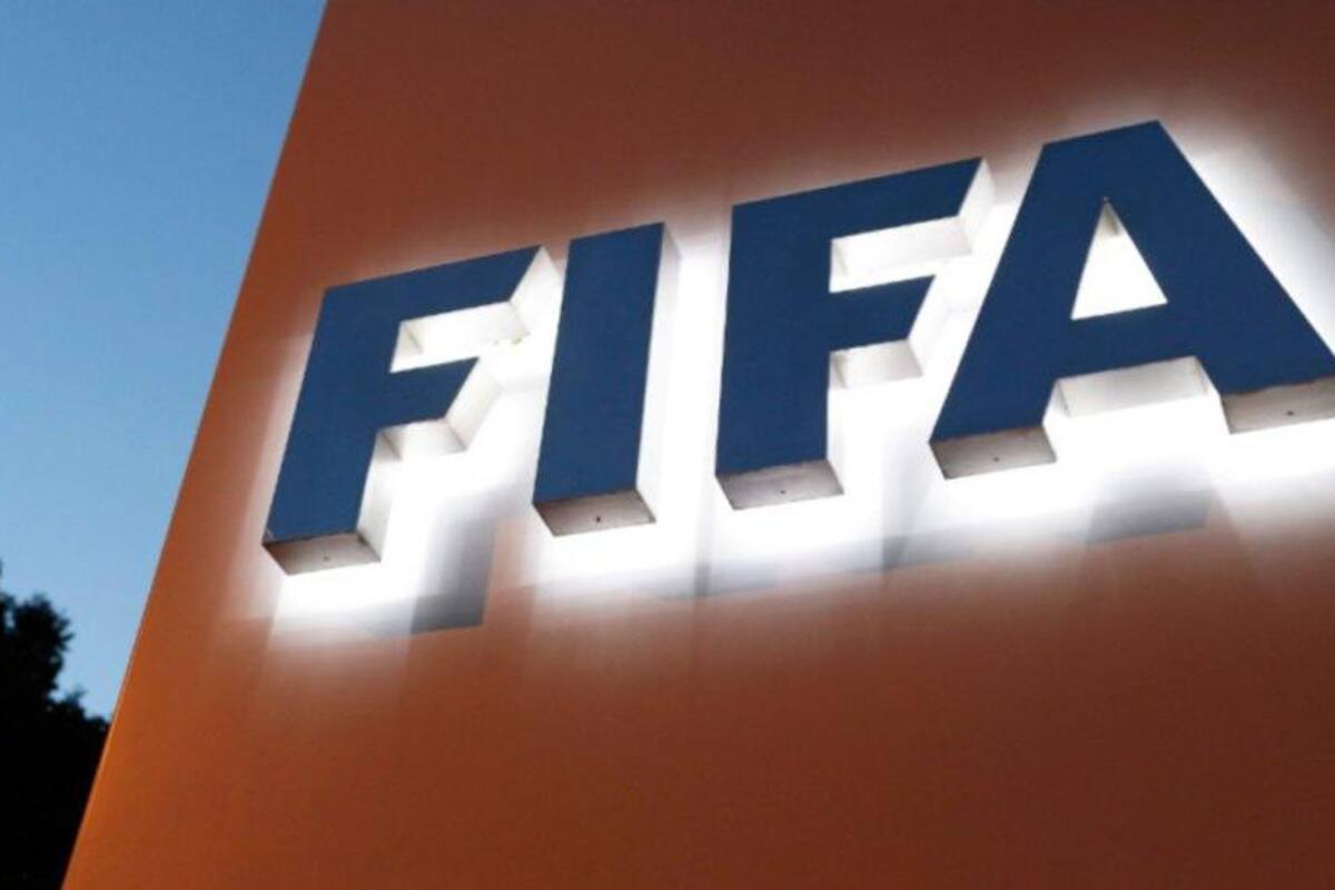 FIFA informó que mercado de transferencias no se abrirán el 1 de julio