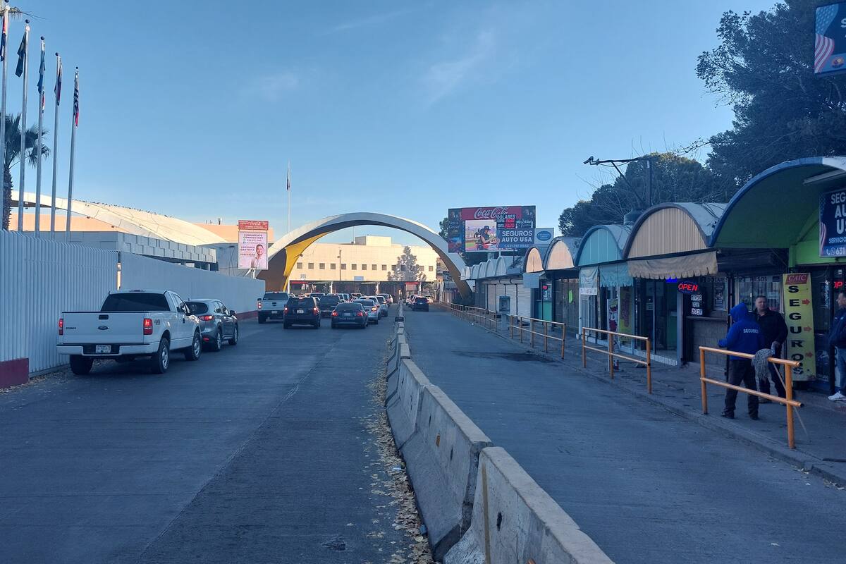 Lucen tranquilas calles, comercios y garitas de Nogales