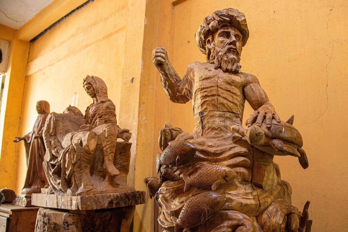 Artesanos de sur de México preservan patrimonio del arte tallado en madera