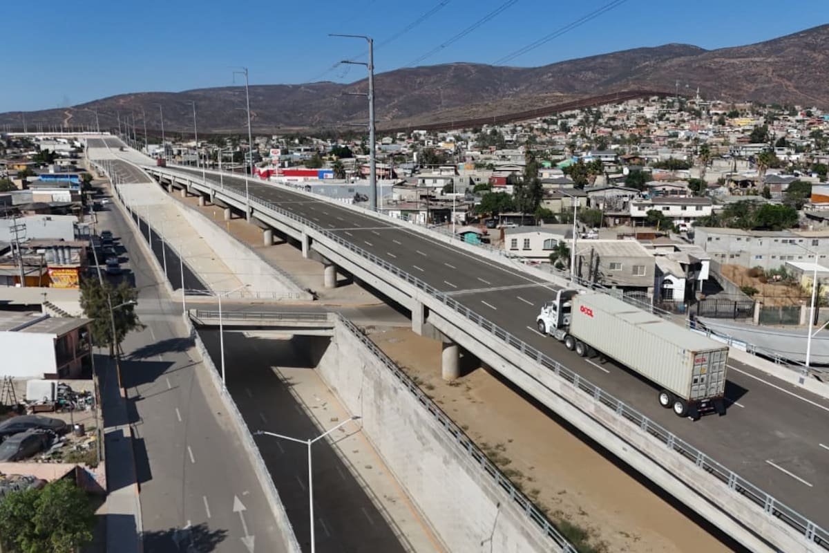 Garita Otay 2 mueve hasta 800 camiones vacíos al día en plan piloto
