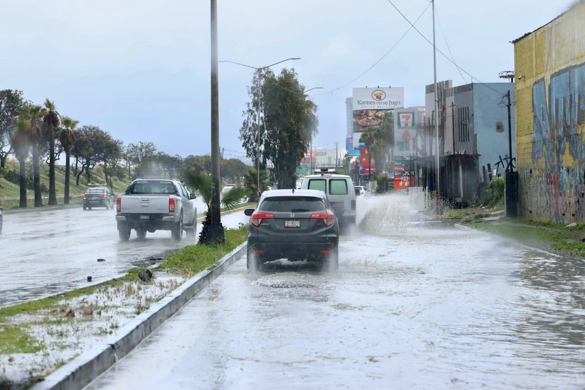 Lluvia puede aumentar el gasto de gasolina.
