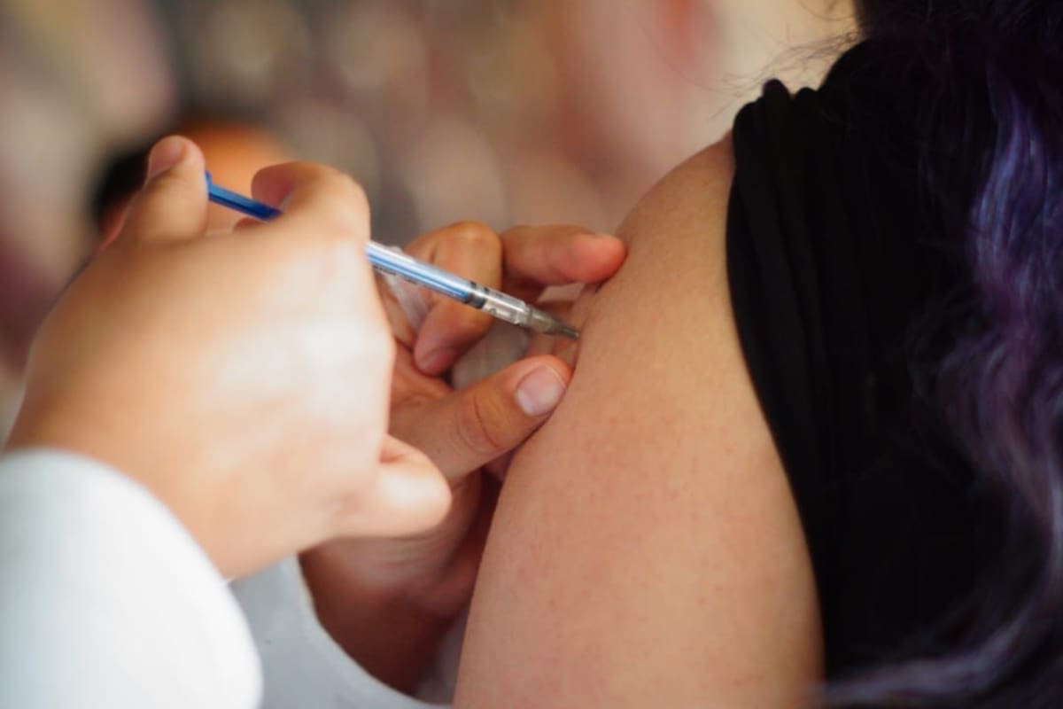 Aplican 750 mil dosis de vacunas invernales y aún hay disponibles