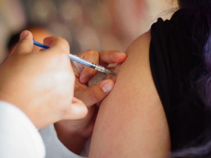 Aplican 750 mil dosis de vacunas invernales y aún hay disponibles