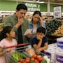 Familias mexicanas necesitan más de 10,400 pesos al mes solo para comida y Anpec advierte riesgo de estanflación en México