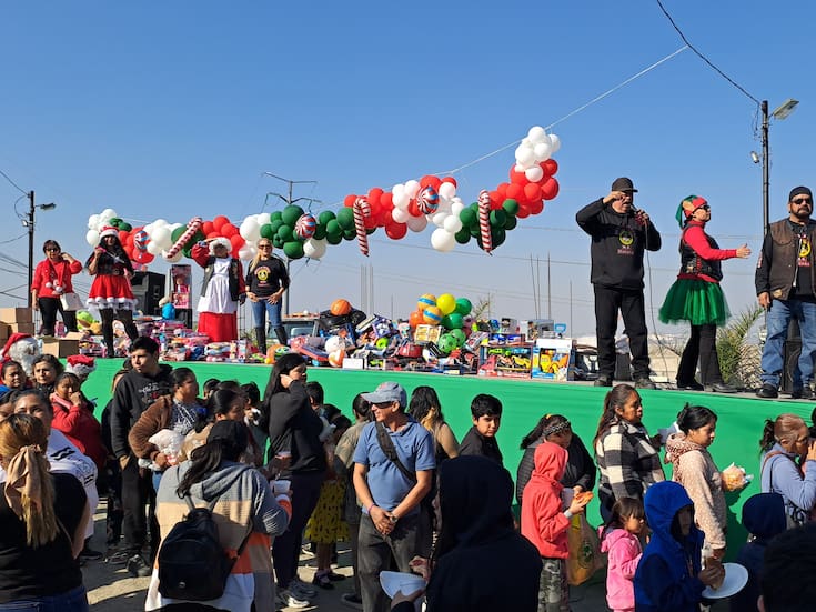 Motociclistas de Peace adelantan Navidad