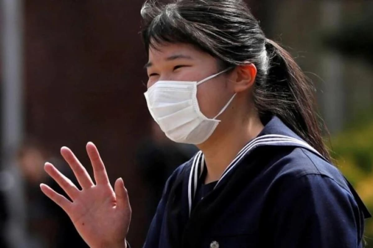 La princesa Aiko de Japón se gradúa en medio del Covid-19