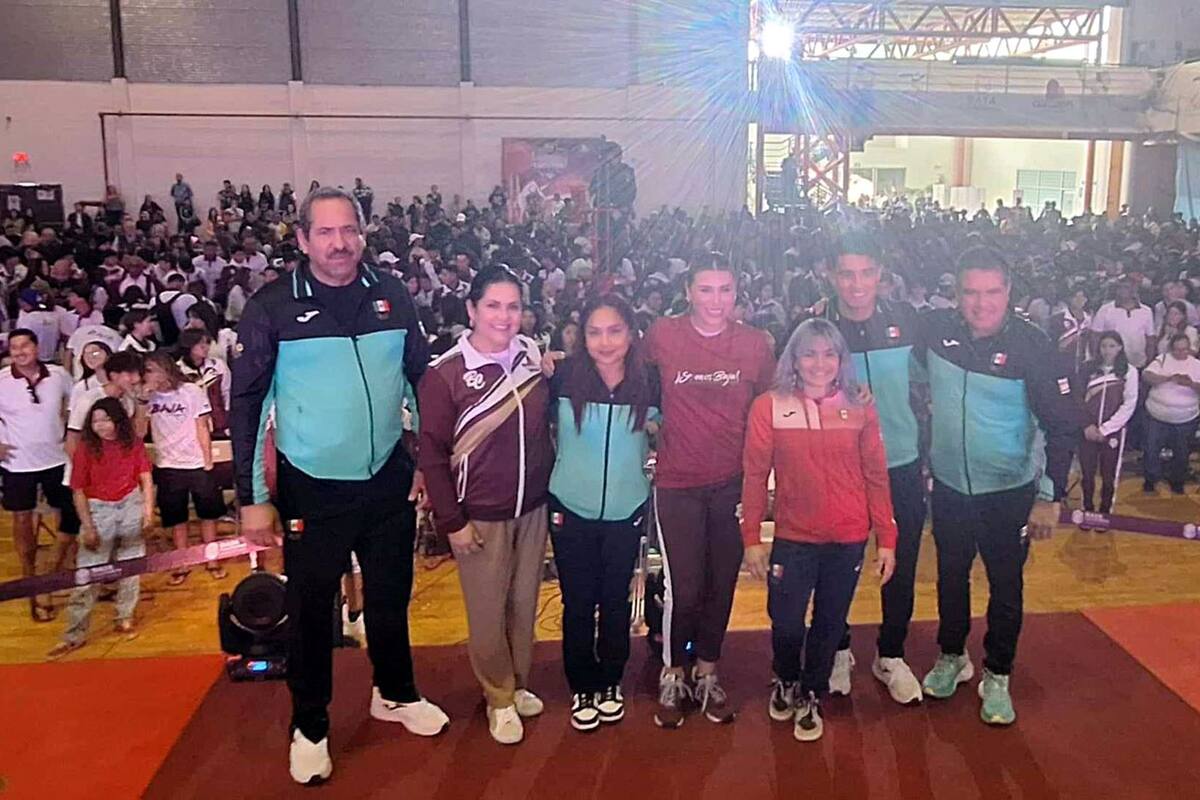 Abandera Marina a atletas para juegos Nacionales Conade 2024