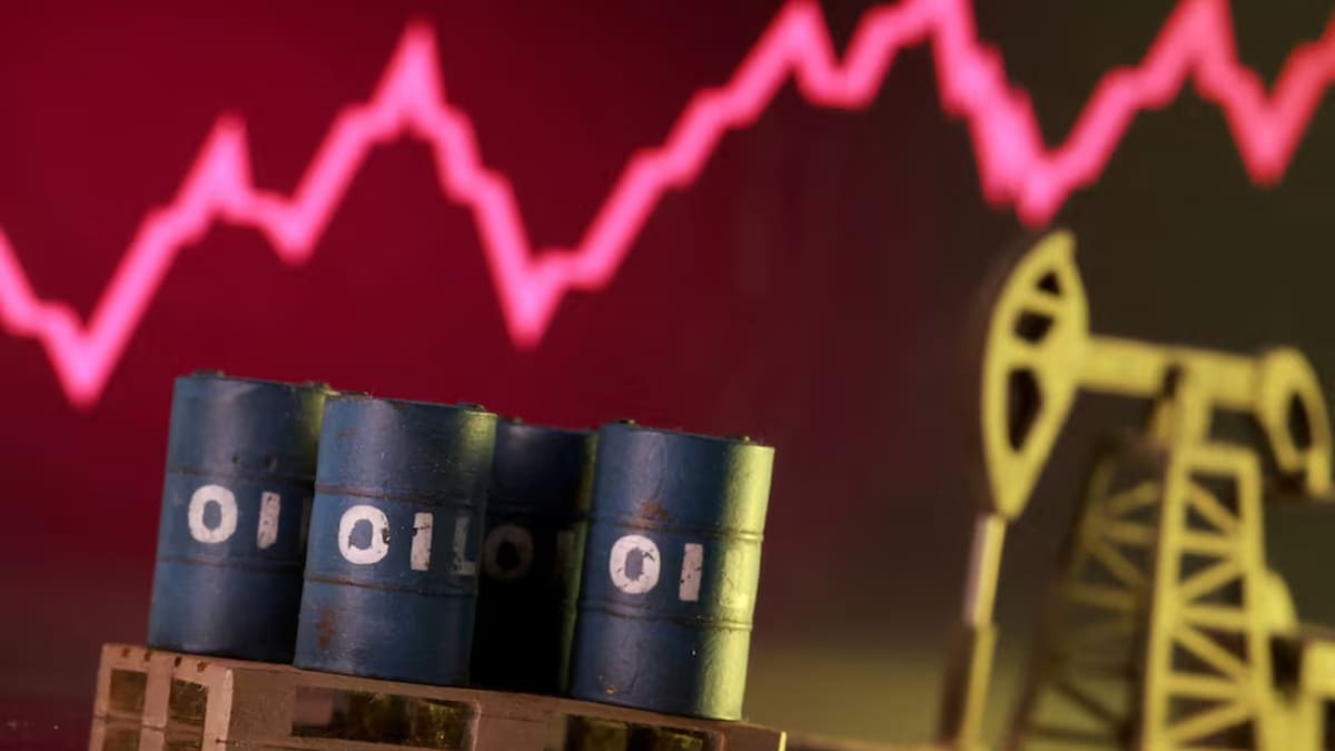 El alza del petróleo se produjo tras el conflicto con Irán y las tensiones en el Estrecho de Ormuz. /Reuters