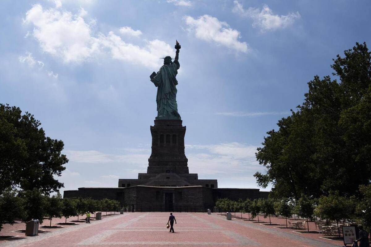 Nueva York: Estatua de la Libertad pequeña acompaña a su 'hermana'