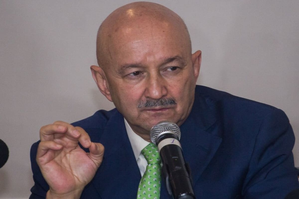 Obtiene Carlos Salina residencia permanente en Reino Unido