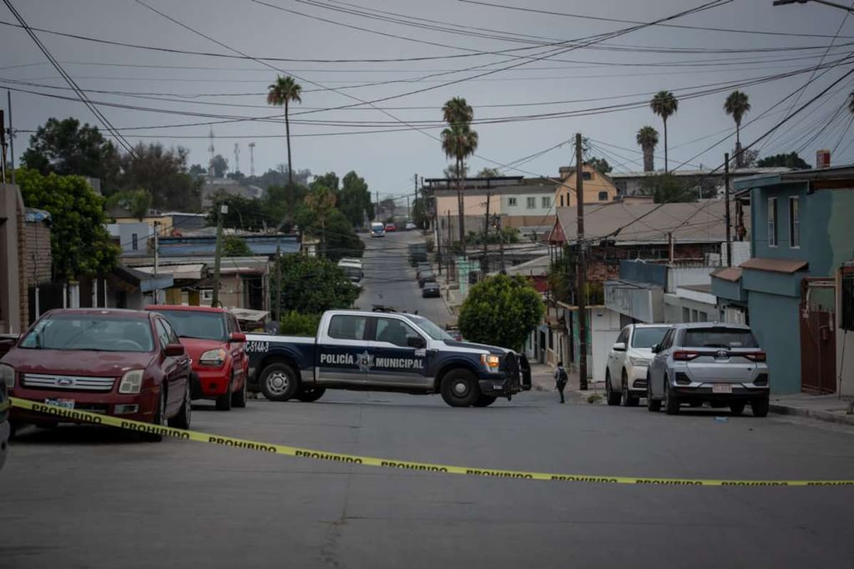 Un hombre de 32 años resultó herido de bala la madrugada de este miércoles en la colonia Francisco Villa, cuando se disponía a salir de su domicilio para dirigirse a su trabajo. Foto: Border Zoom